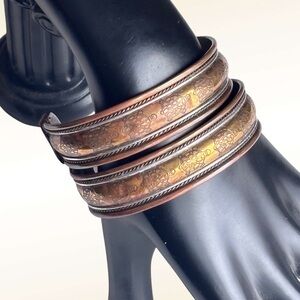🌼VTG Pair Turtle Copper Cuff Bracelets